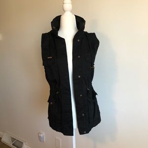 Black Utility Vest, Small 🖤
